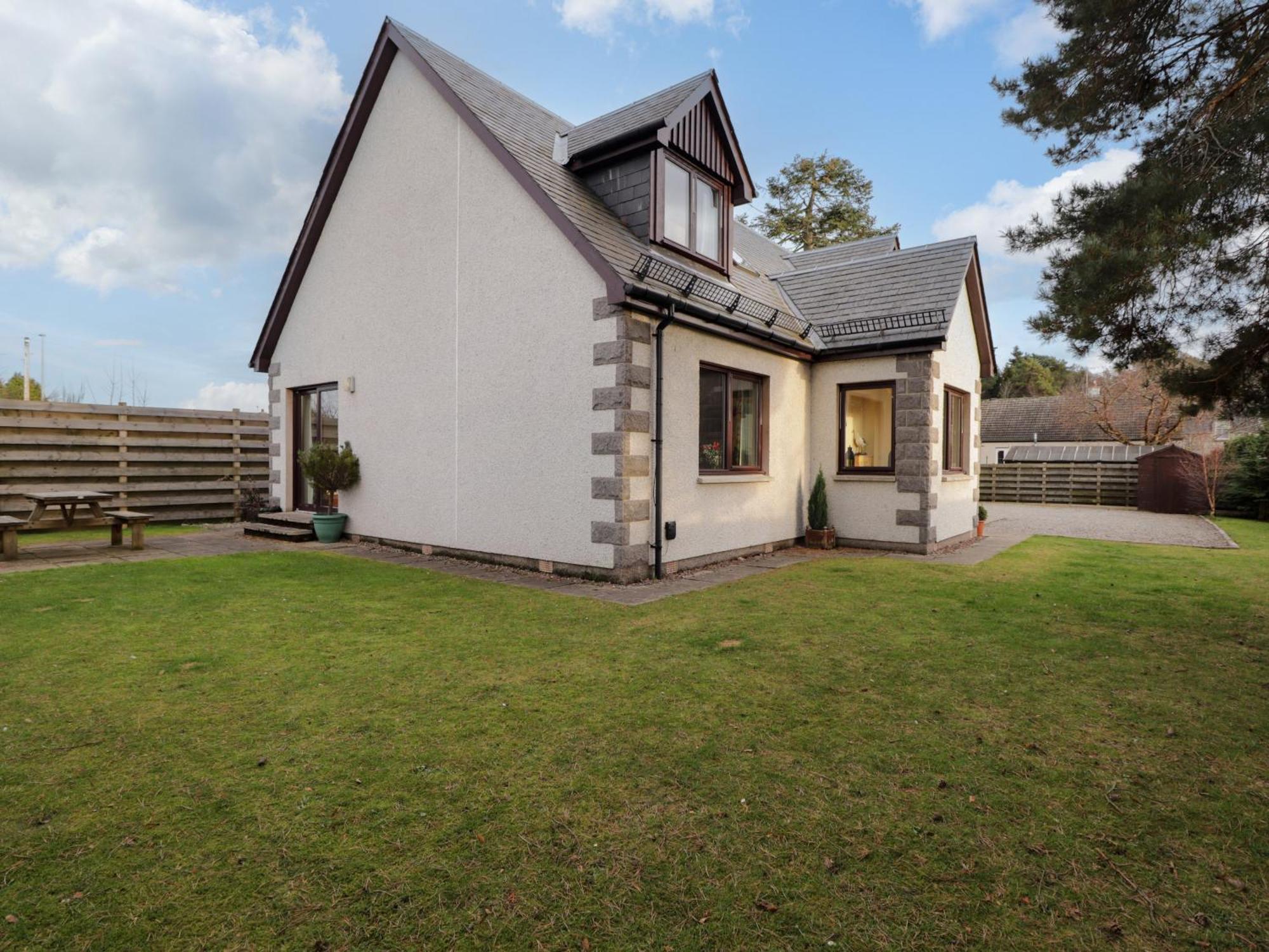 Bruach Gorm Cottage Grantown-on-Spey Экстерьер фото